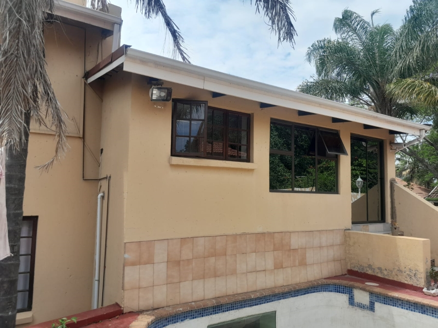 6 Bedroom Property for Sale in Safari Gardens North West